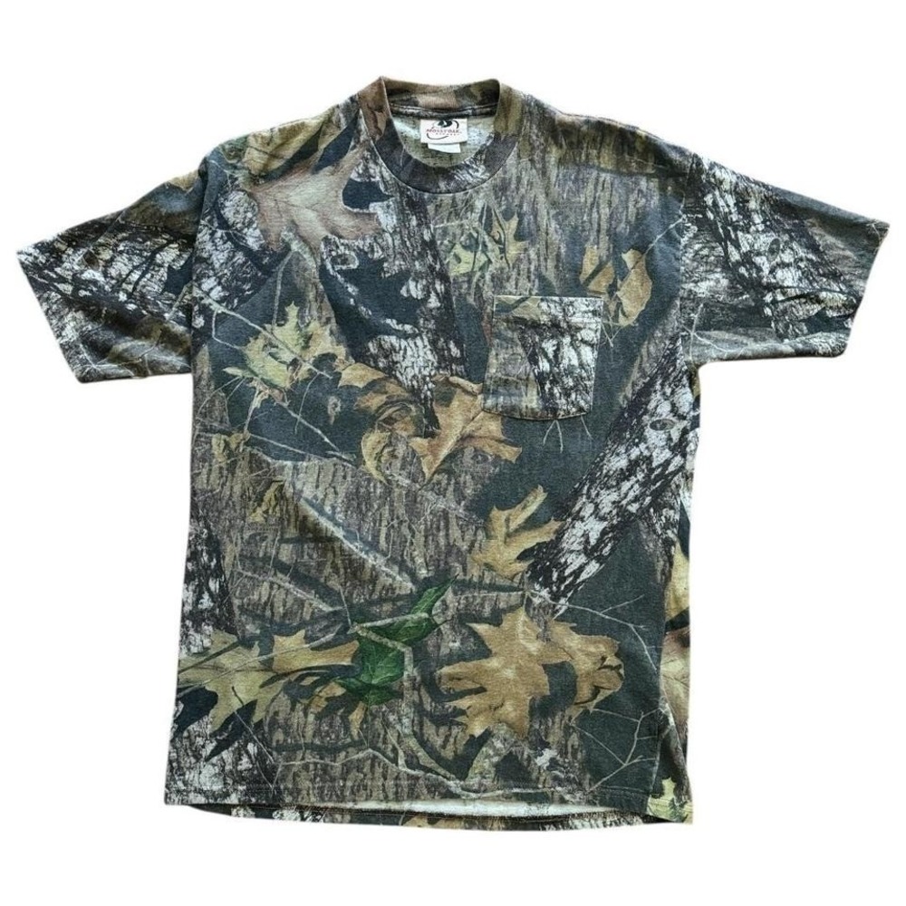 Vintage Y2K 90s Mossy Oak Camouflage Pocket Tree Camo Nature Graphic T-shirt